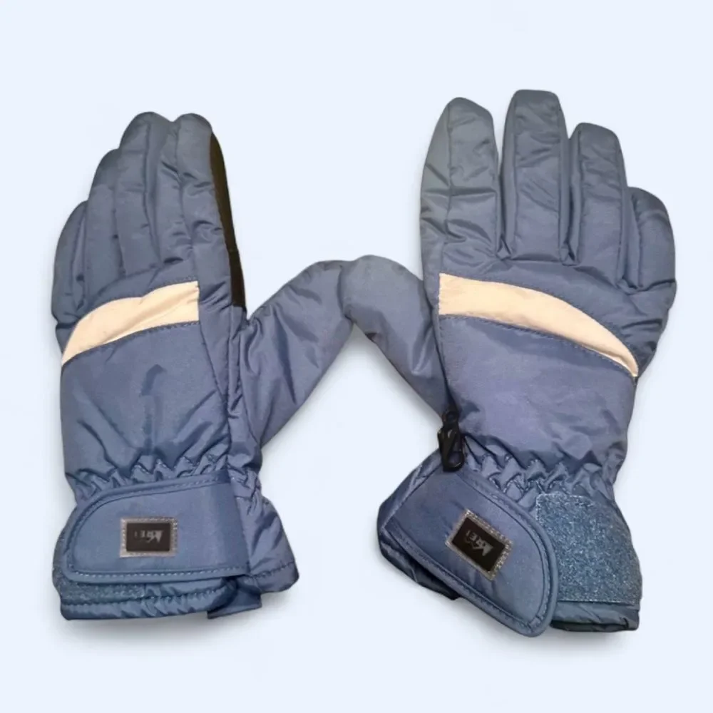 REI Boys Ski and Snow Gloves